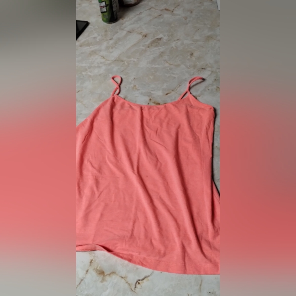 Pink tank top
